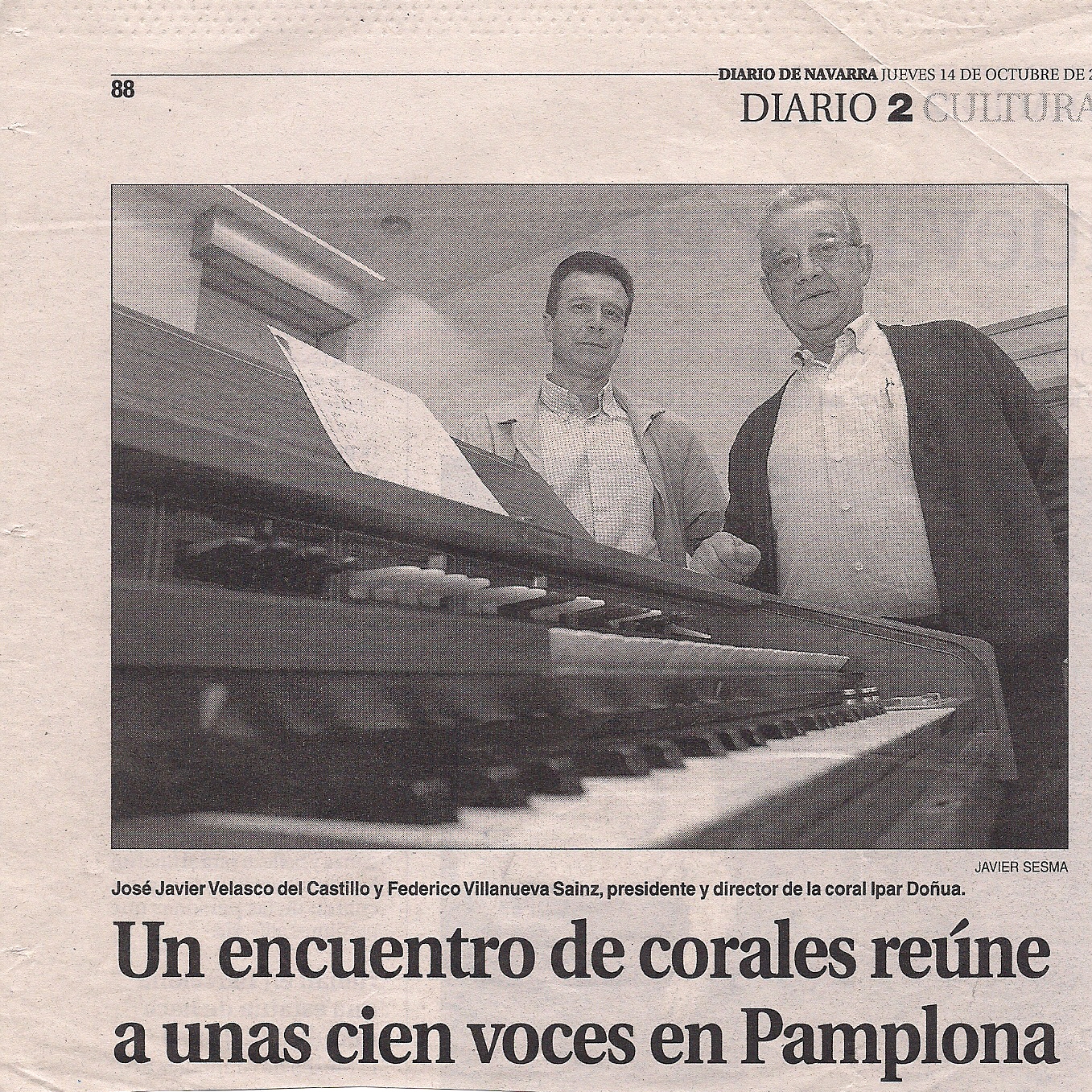 Octubre, 2004. Encuentro coral. Recorte de prensa (Diario de Navarra)